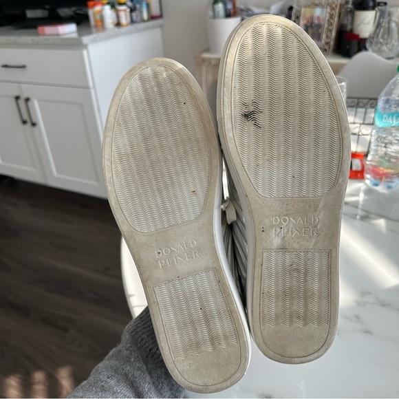 Barely worn Donald pliner sneakers - Picture 2 of 5